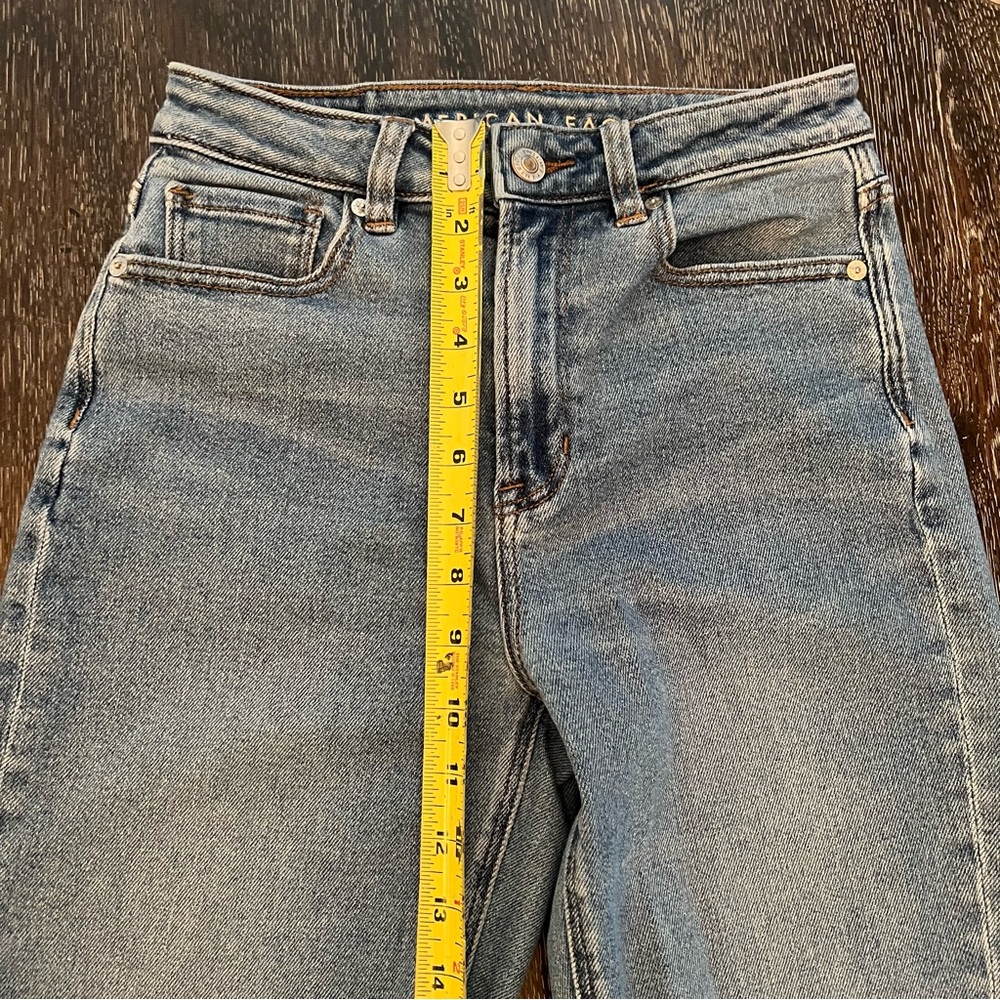 American Eagle Distressed Ripped Denim Mom Jeans Size 0 Regular - Picture 5 of 13